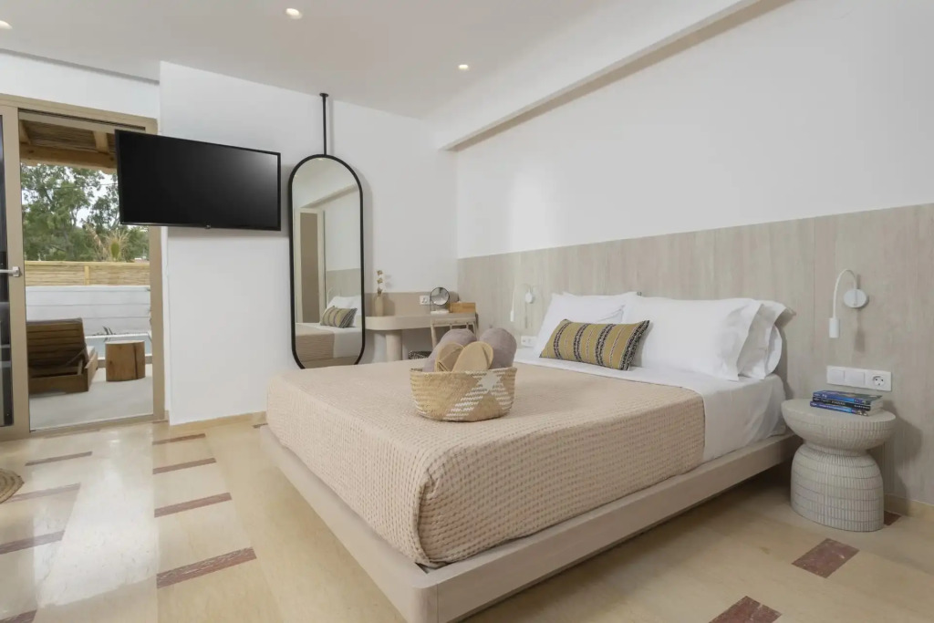 NŪSA suites & villas