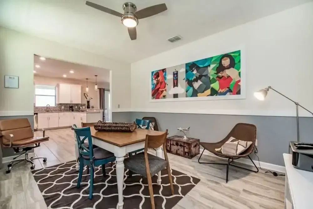 6 Bedroom 5 Bathroom Vacation Home