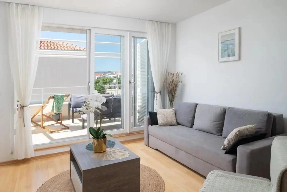 Sunny Resort Apartment With Seaview 1314