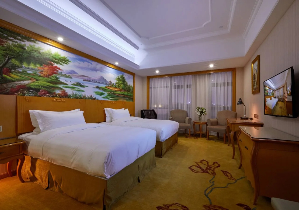 Venus International Hotel ( Shanghai Wild Zoo Shop)