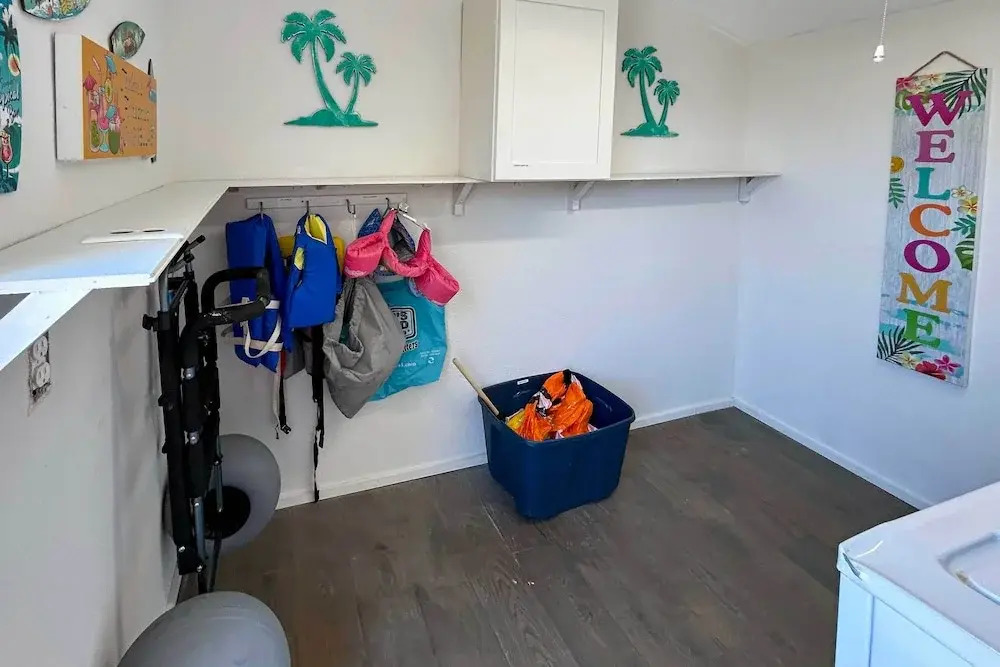 A-frame Family Home Near Beach: Beach Gear!