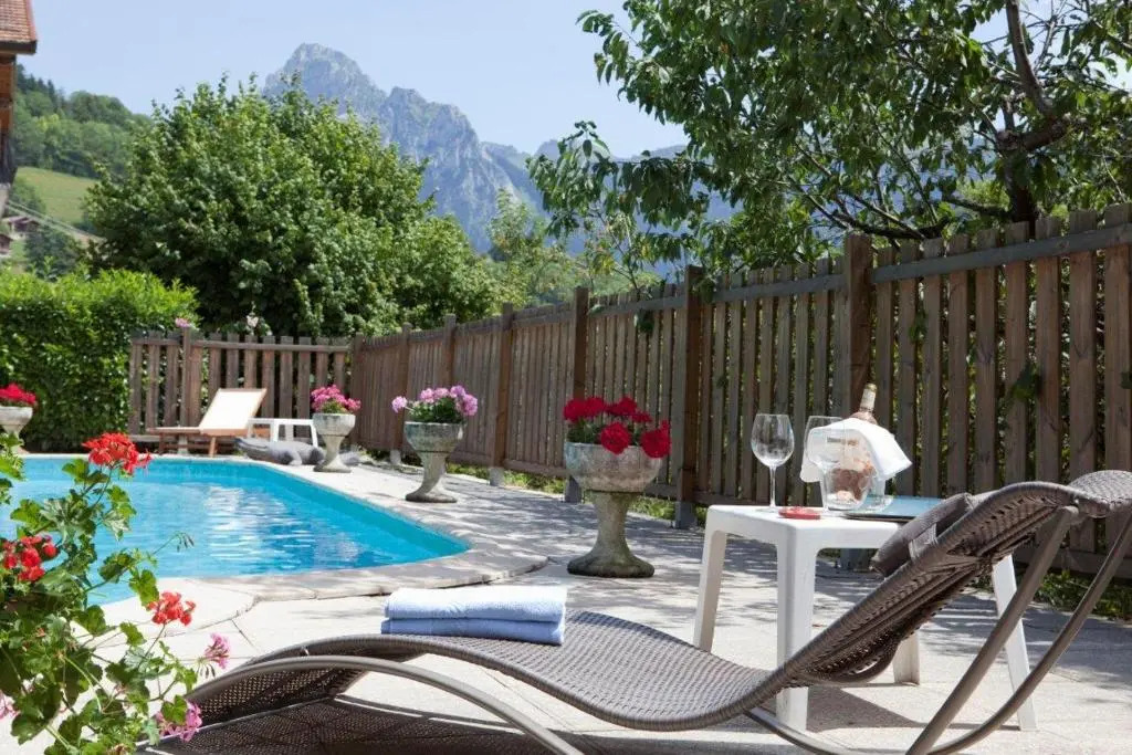 Hôtel Restaurant Le Bois Joli et SPA