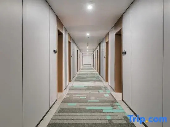 Pinghu New Shell Hotel