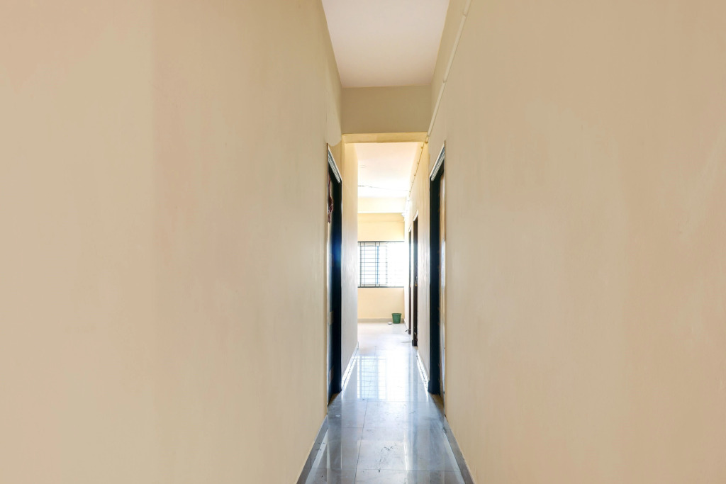 Hotel O S.L.V Boarding & Lodging