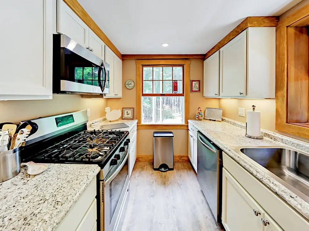 31 Rand Road Cottage 2 Bedrooms 2 Bathrooms Cottage