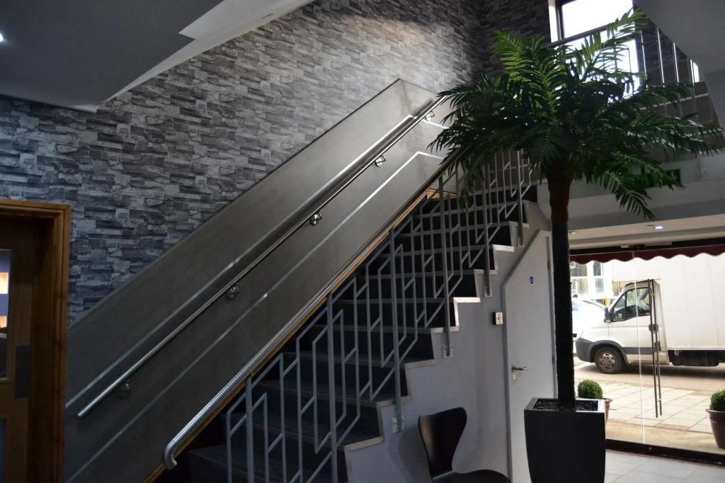 Epsilon Hotel