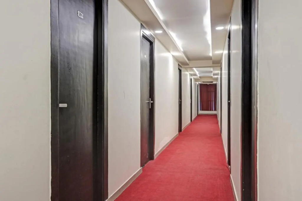 FabHotel The Diamond