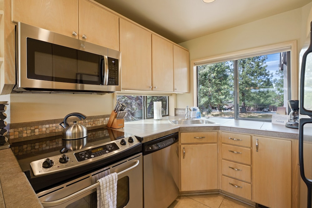 River Ridge 429a 2 Bedroom Condo