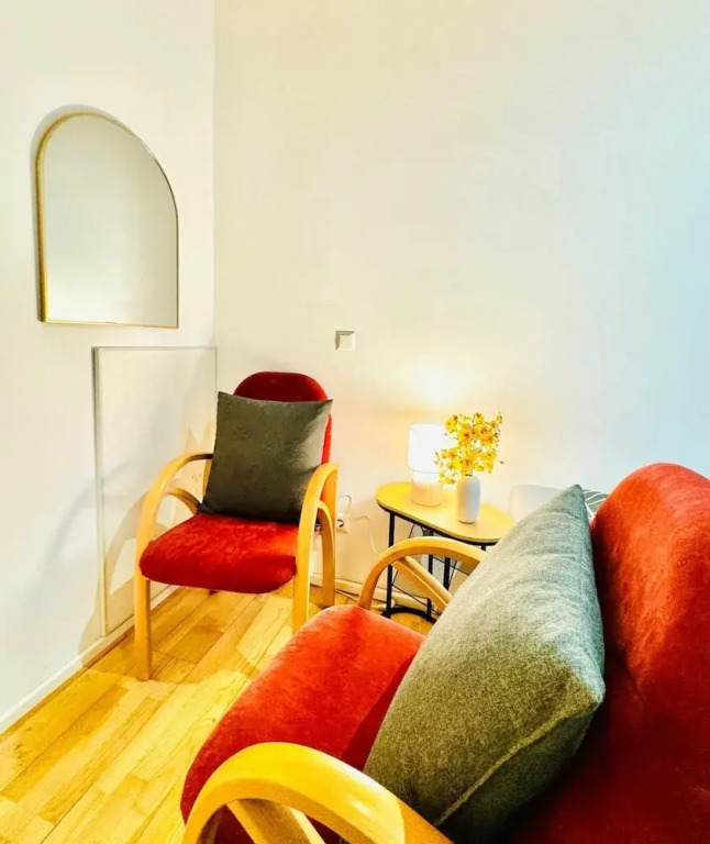 Spacious Private Room Near FAC Platz