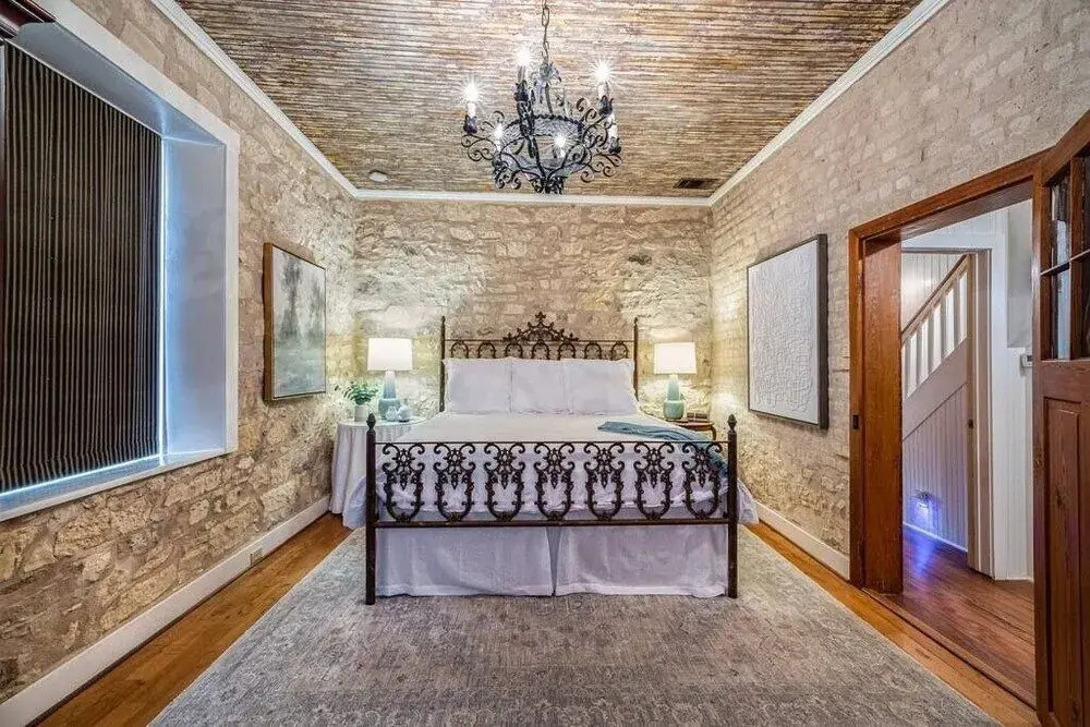 The Lincoln Street Inn by Boutiq