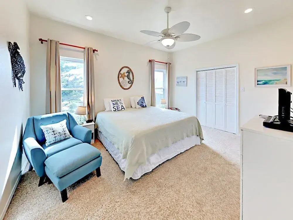 Charming A frame in Port Aransas by RedAwning