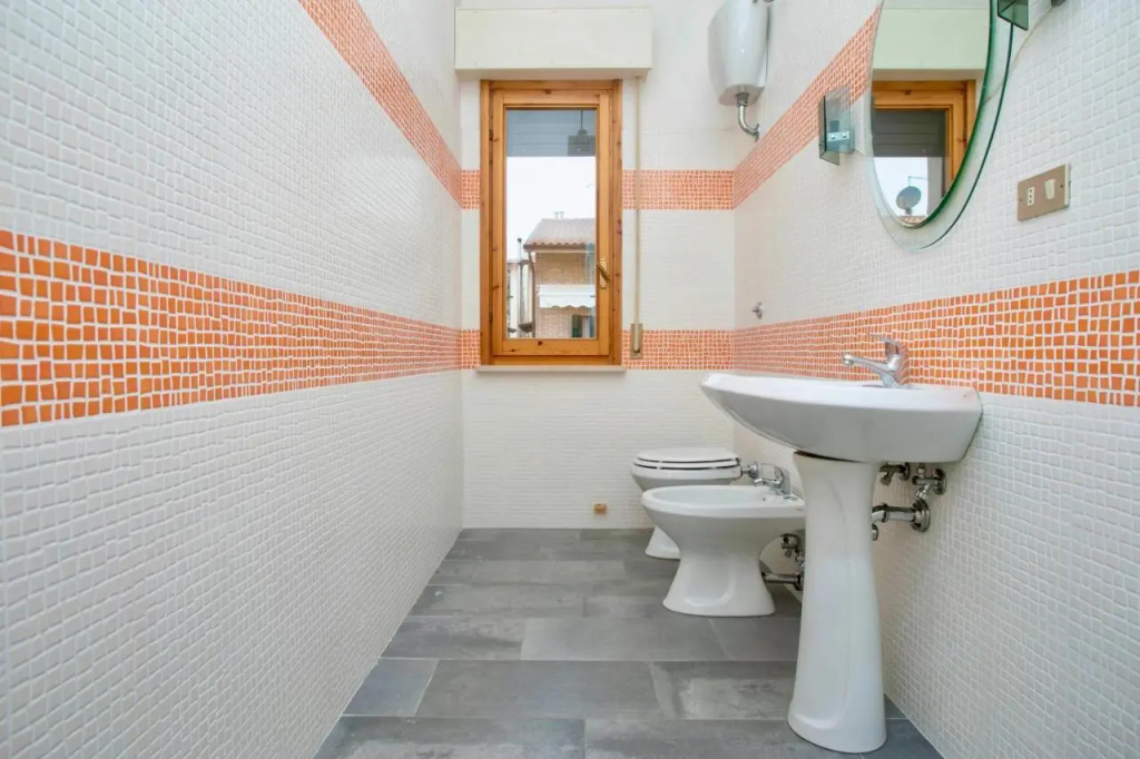 S77 - Sirolo, trilocale con giardino in centro