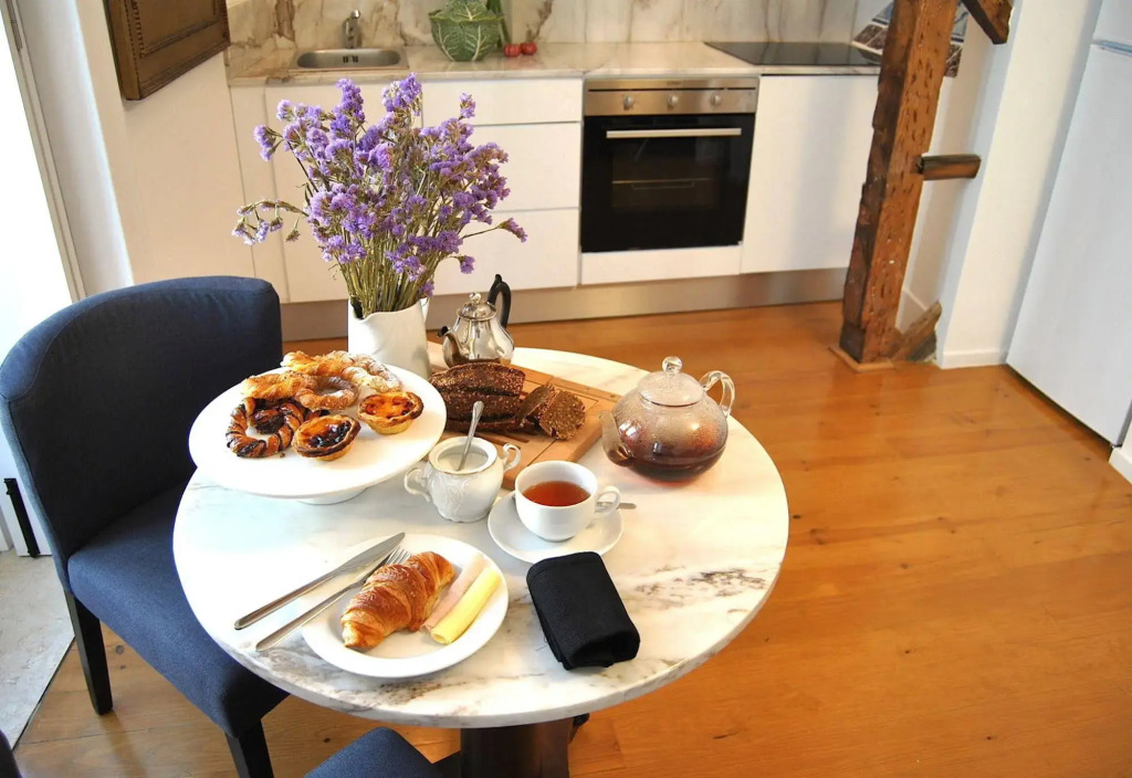 Ama Apartments