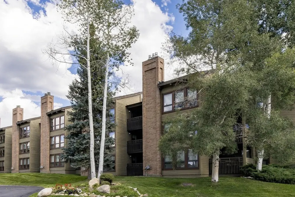 Lodge E301 - 2 Br Condo
