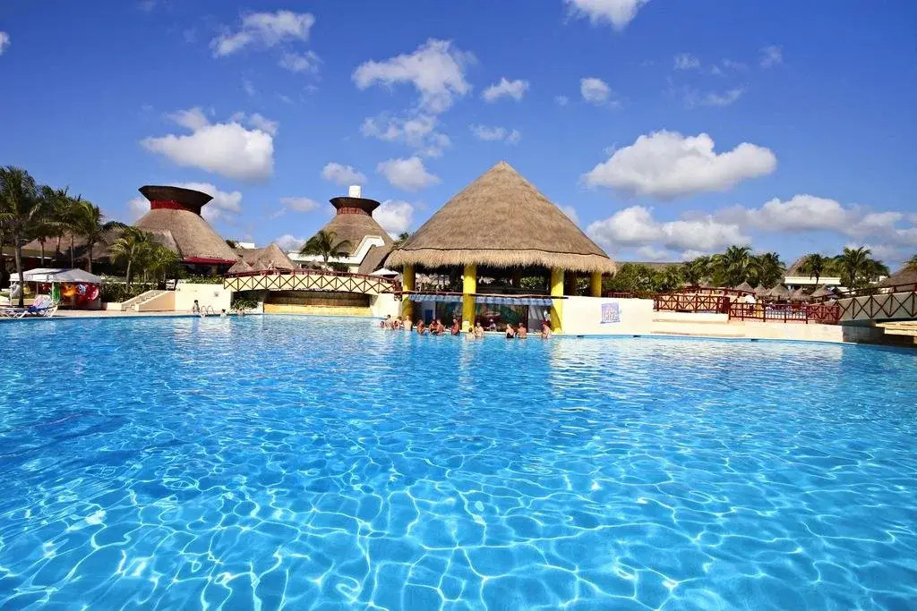 Bahia Principe Residences & Golf