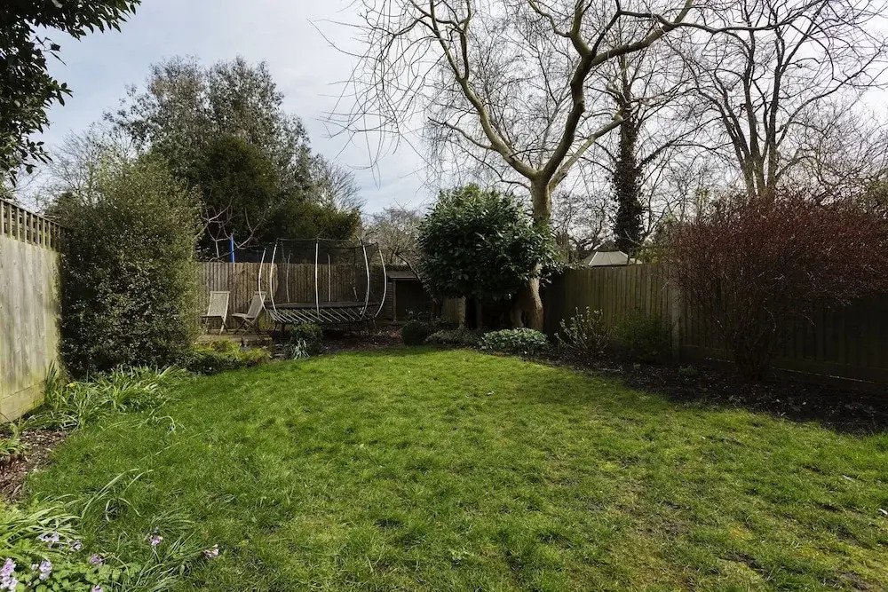 Veeve - Winterbrook Road