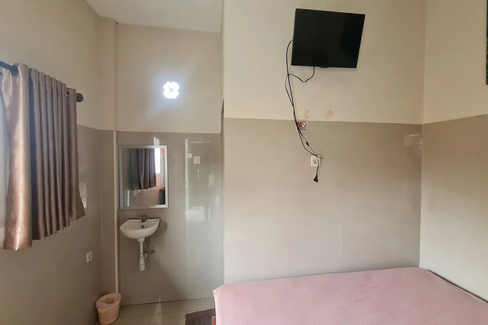 Capital O 93250 Hotel Tirta Kencana 2 Baturaden