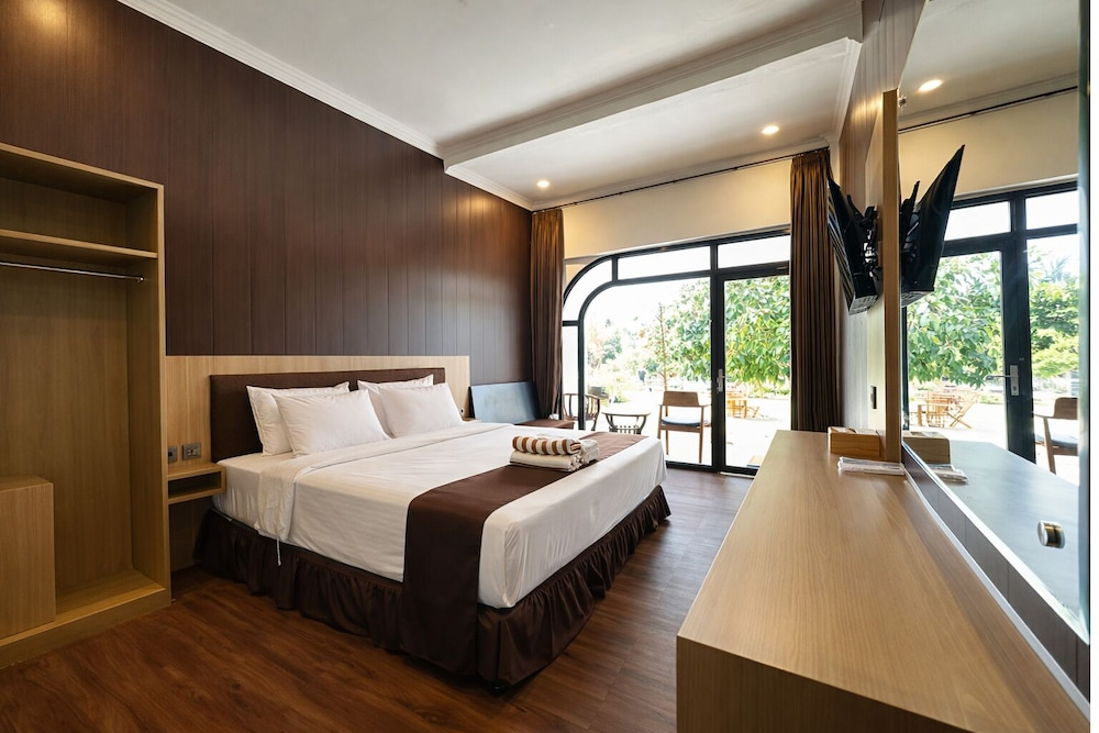 Nirvana Hotel Resort Tetebatu