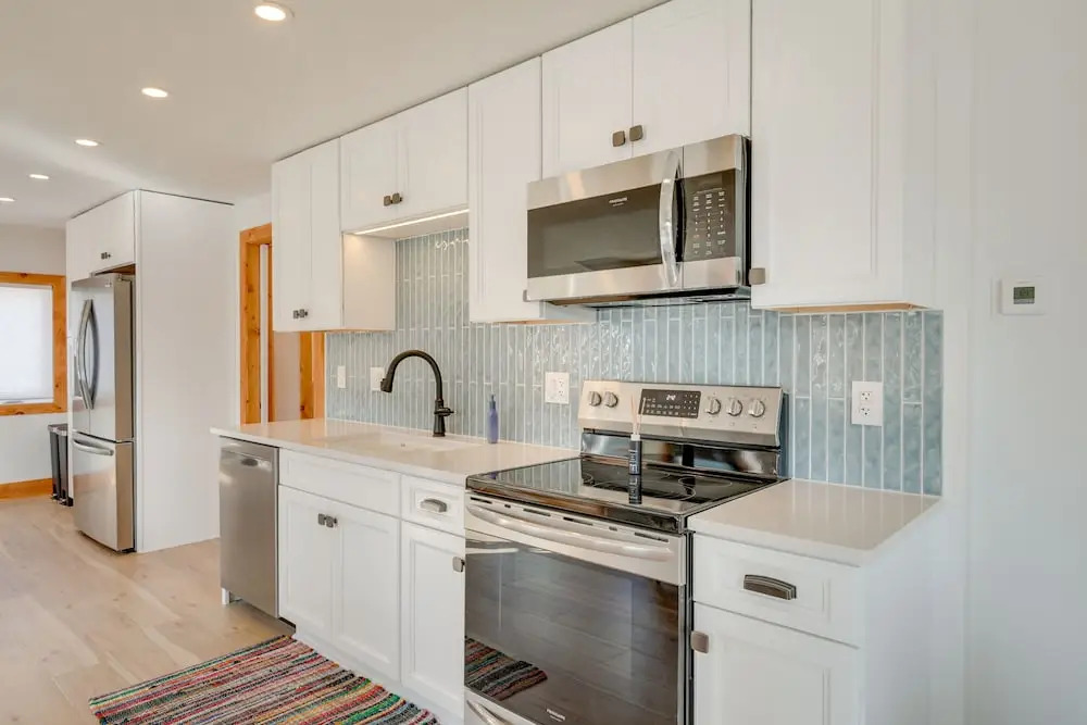 Pet-friendly Minocqua Home: Walk to Lake & Dining!