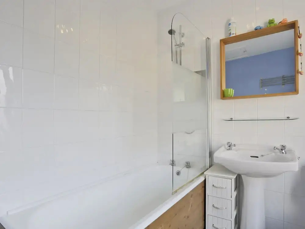 Peaceful holiday home in Southword with Garden