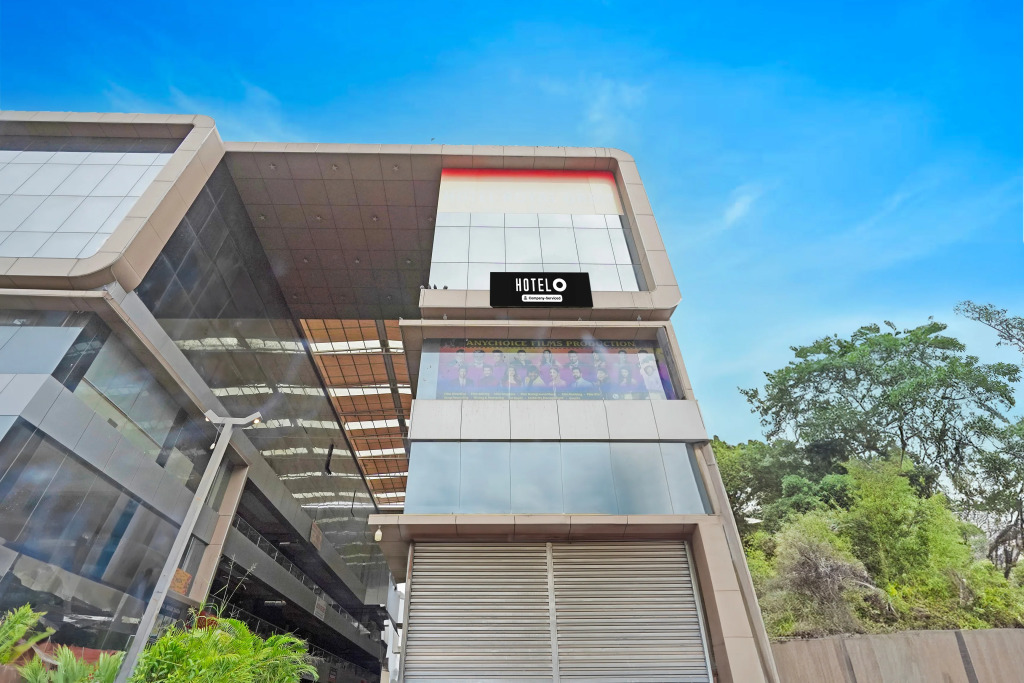 Hotel O Ugat Canal Surat Formerly Royal Orbit