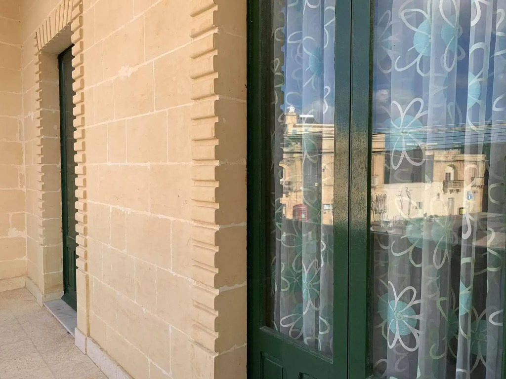Qronfli Holiday Apartments With Swimming Pool