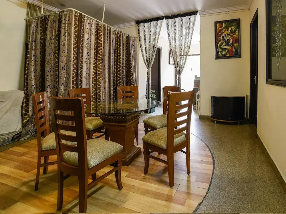 OYO 1768 Home Stay The Divine Home