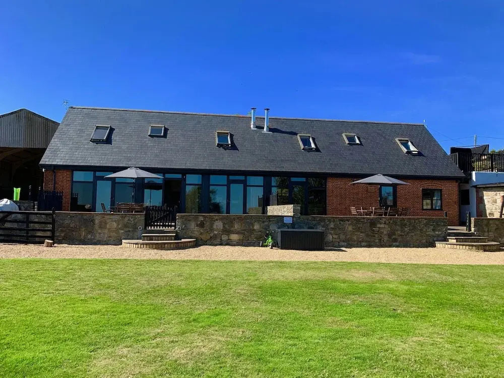 Tithe Barn a Stunning family home with panoramic views