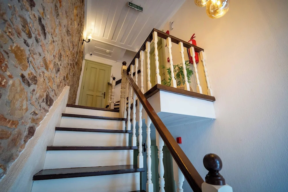 Cunda Tas Otel By Taze