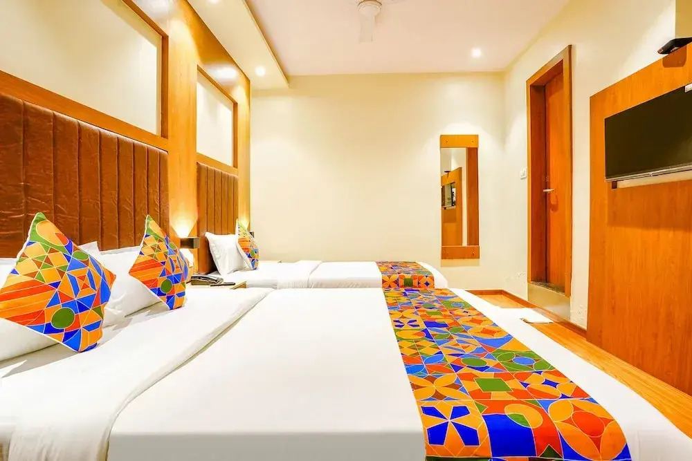 Fabhotel Azure
