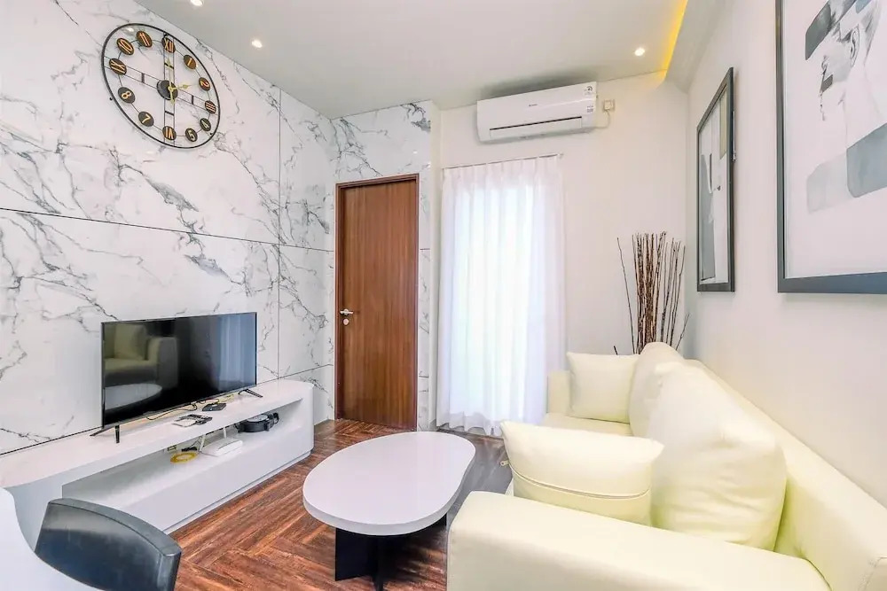 Good Deal High Floor 2BR at Transpark Cibubur Apartment By Travelio