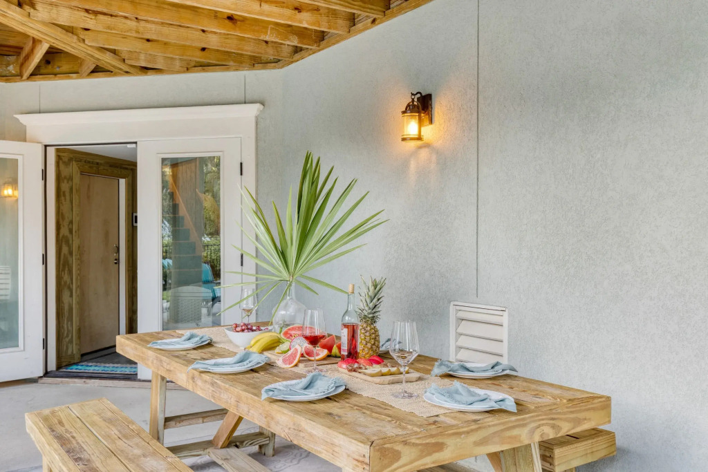 Sweetbay by Avantstay 1 Min Walk to Beach + Pool
