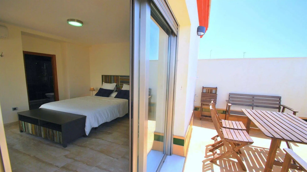 Apartamentos Living Sevilla Centro Maestranza