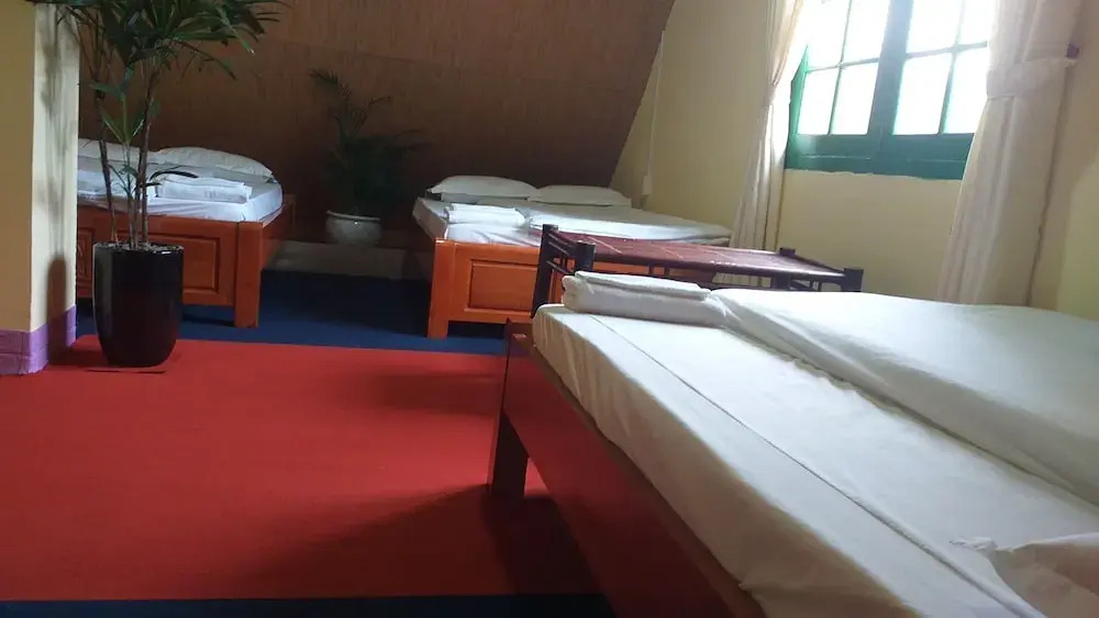 Khu Vuon Hoang Gia Coffee & Homestay