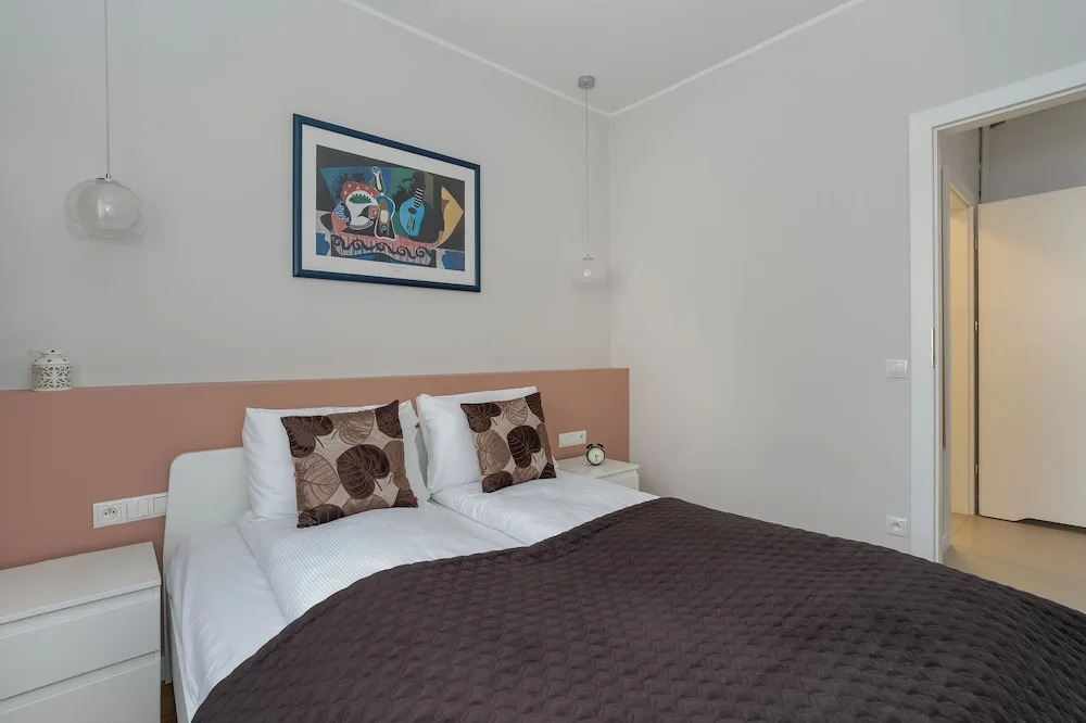 Trendy Apartment Polna by Renters