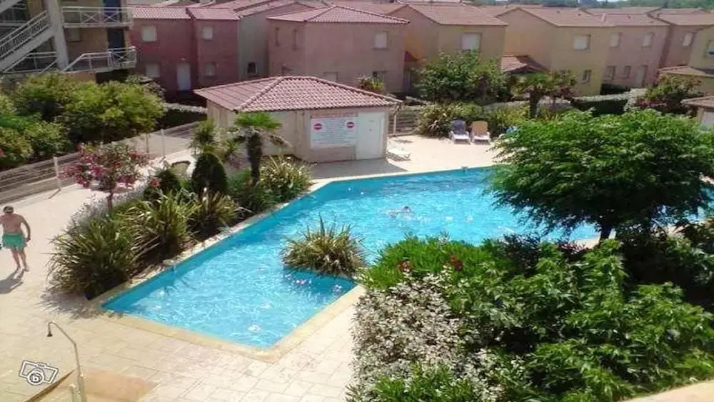 House With 2 Bedrooms in Valras-plage, With Shared Pool and Enclosed Garden - 50 m From the Beach