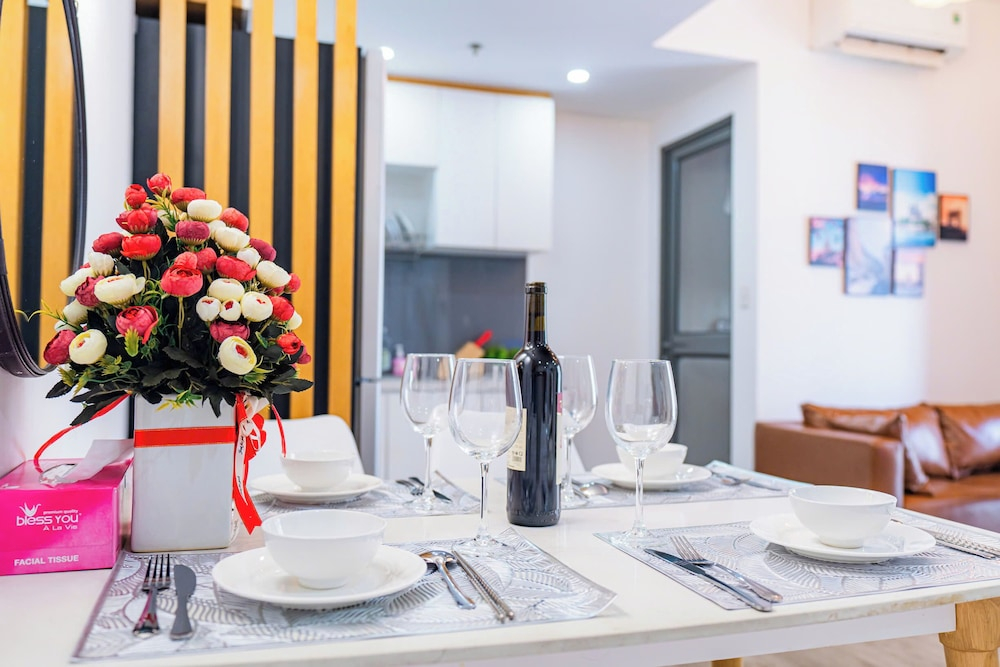 MASTERI Premier Residence