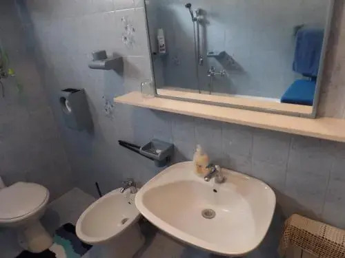 Apartment 4M