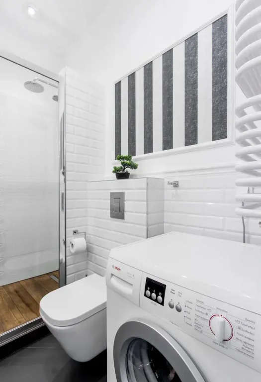 ClickTheFlat Artistic Estate Apartment