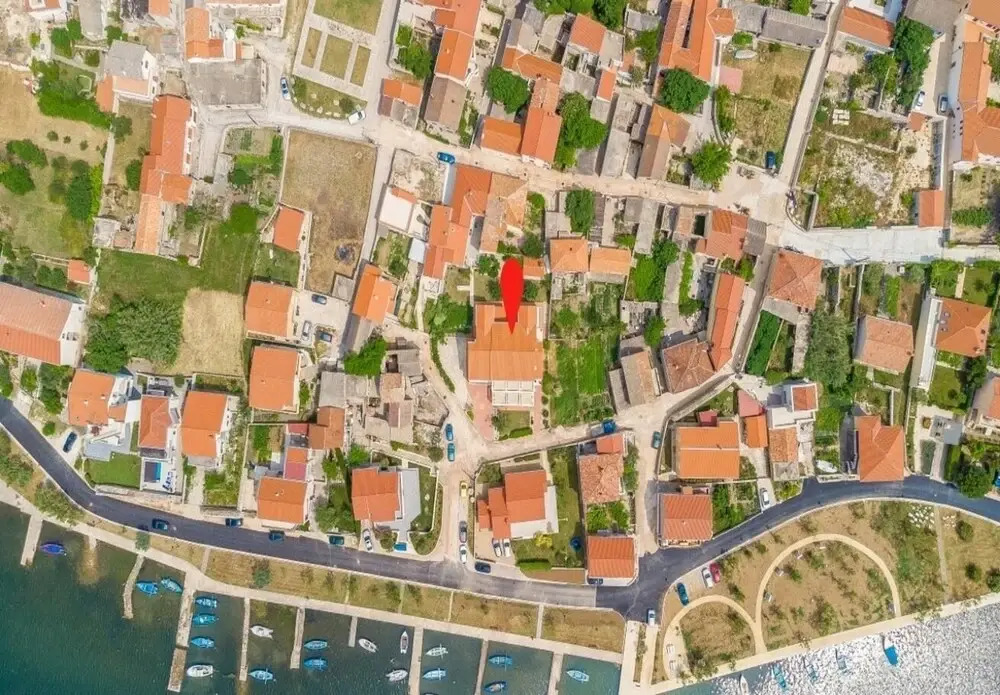 Bosko - 30m From the sea With Parking - SA2