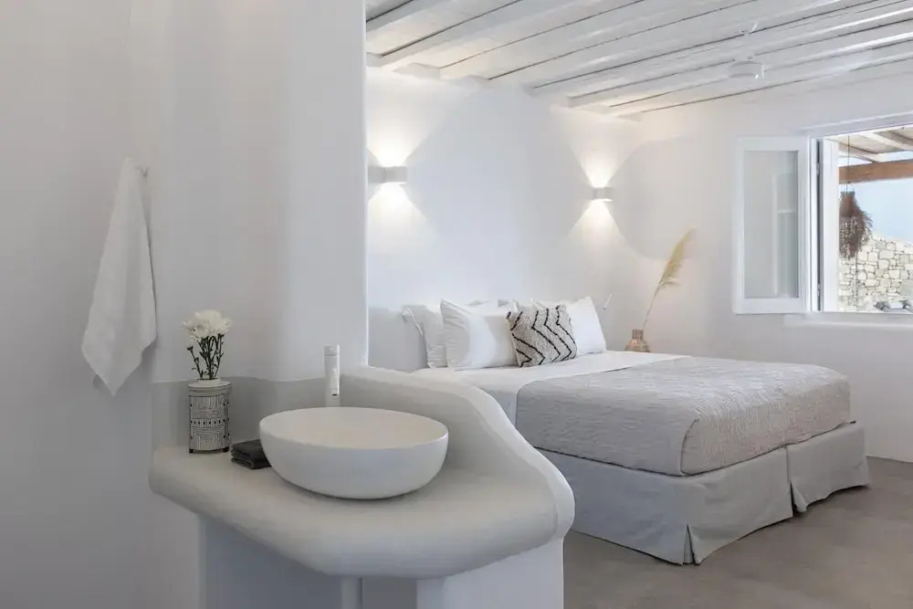 Villa Lydia with stunning view, by Red Windmill Villas
