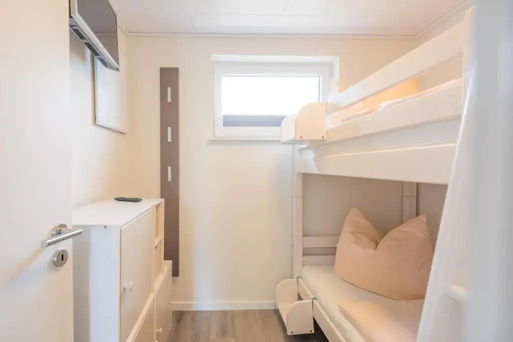 Bungalow Neuwarft, Wohnung 2