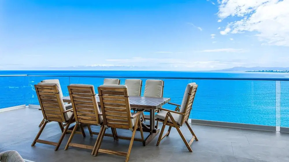 4BR  Luxury Penthouse with Ocean Views