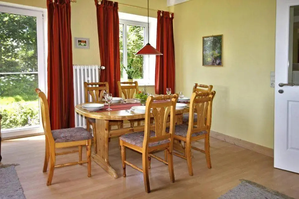 Haus-Storchennest