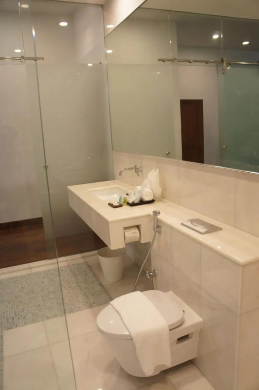 Heeren Palm Suites