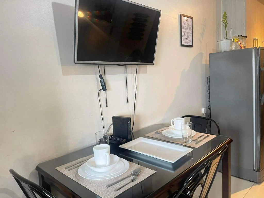 Taft Ave Green Residences with wifi & Netflix