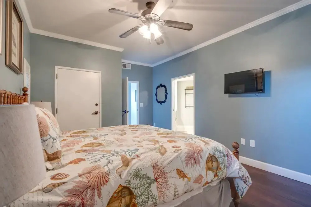 Tides of Tops'l 1008 by Destin Getaways