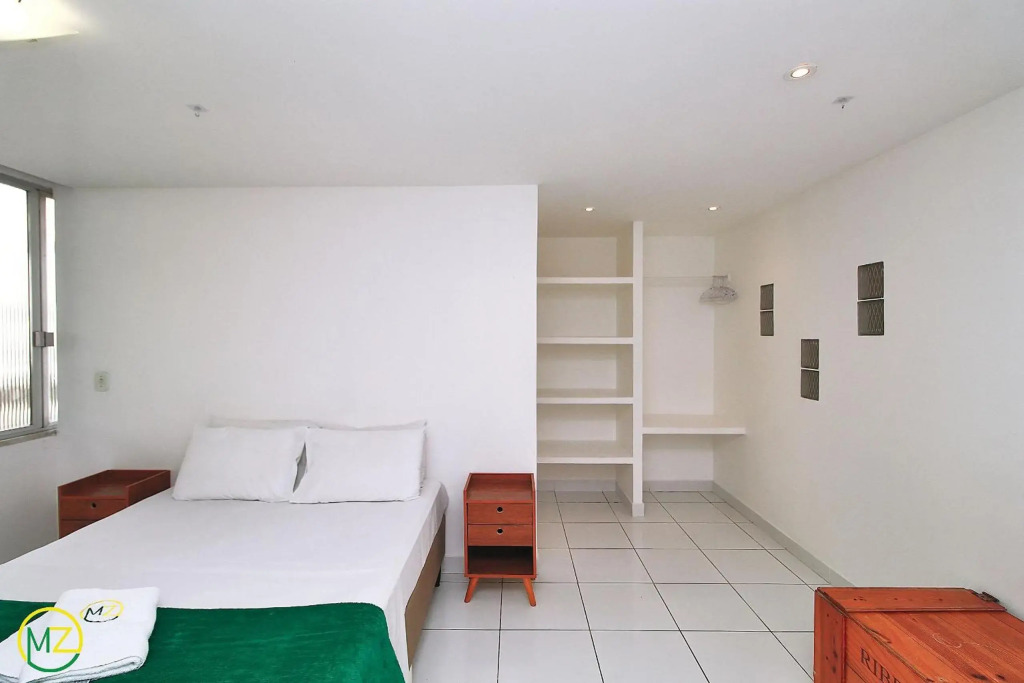 Apartamento de 2 quartos econômico e espaçoso no charmoso bairro do Leme para 8 pessoas