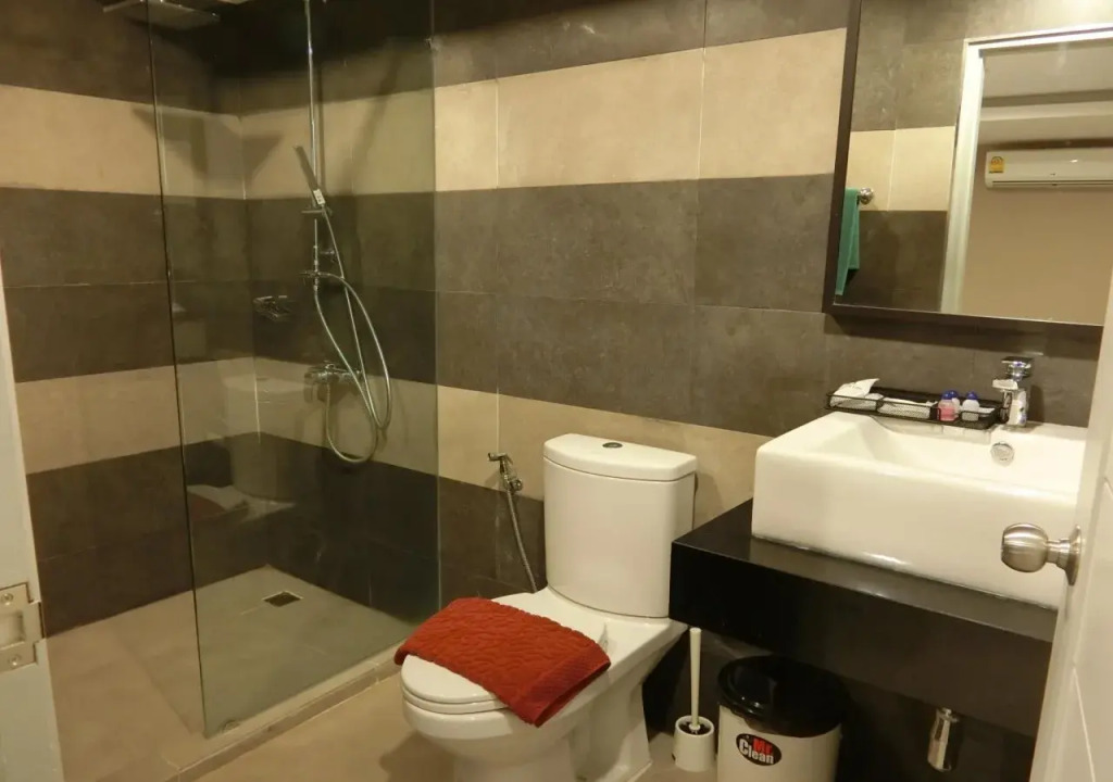 crystal suites pattaya