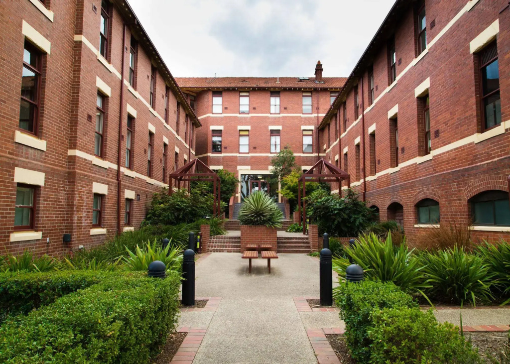 Yarra House
